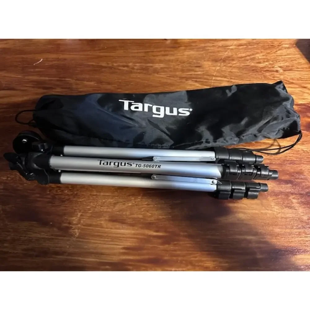 Targus TG-5060TR Camera Tripod – Lightweight Aluminum –